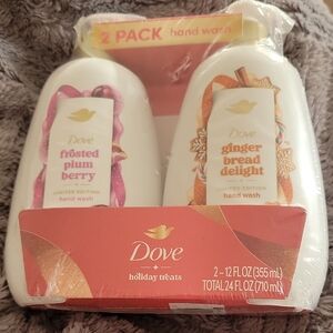 Dove Holiday Treats Hand Wash Set - Frosted Plum Berry & Gingerbread Delight